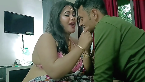 Indian woman with a big ass gets fucked and penetrated