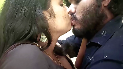 Indian teen 18+ likes to lick and touch her boyfriend