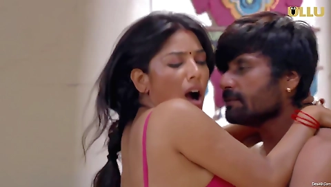 Brunette babe with sexy body makes out with her boyfriend