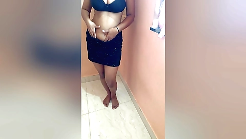 Indian solo dancer with a big ass and long legs 18+