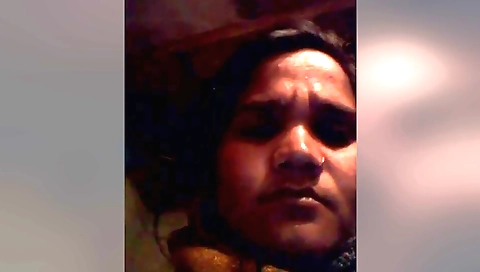 Hairy indian brunette loves to fuck on cam in solo video