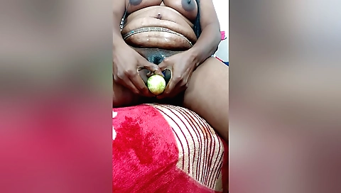 Indian girl with a shaved pussy shows her cunny on camera