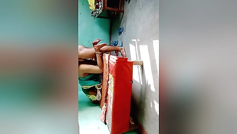 Amateur sex video with a couple of lovers having a fun threesome