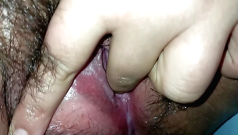 Indian hairy pussy amateur video with a hairy pussy