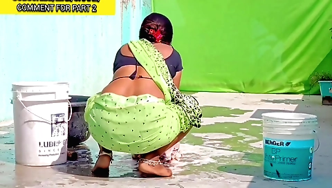 Indian girl sucks and masturbates in a hardcore solo vid