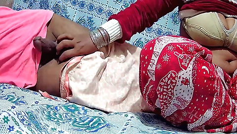 Indian girl getting her cunt fucked by her boyfriend