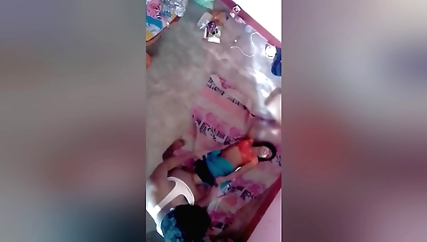 Indian cpl fucks her girlfriend in an amateur movie