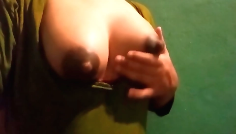 Indian amateur video with girl masturbating on webcam