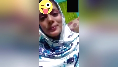 Gorgeous beauty wearing stockings in amateur naked video