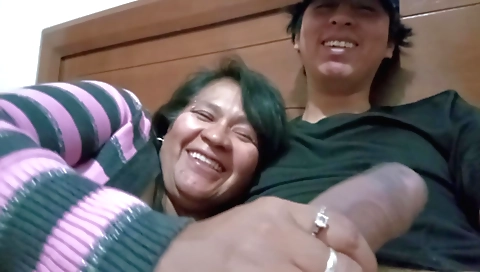 Indian brunette with a big fat ass sucks a big fat dick