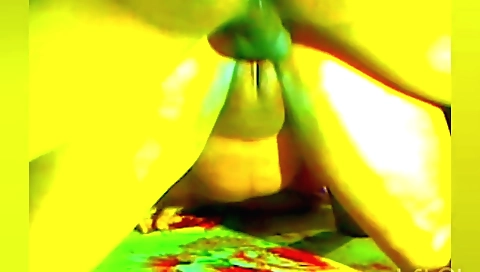 Hot amateur chick with huge ass fucks in a webcam clip