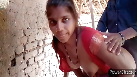 Indian teen showing her face in the homemade movie