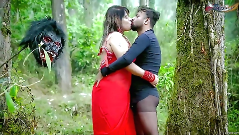 Hottie with a sexy round ass is getting fucked outdoors