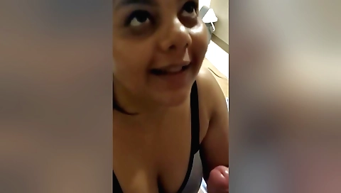 Indian babe with big boobs sucks a big dick in webcam video