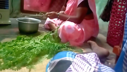 Amateur indian girl with big boobs doing outdoor work