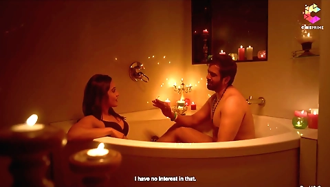 Sexy blonde babe with a sexy body showing us her sexy body