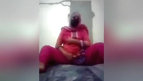 Horny hot babe in sexy dress seduces a guy and gets him to masturbate