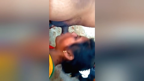 Indian slut with a shaved pussy gets banged in bed