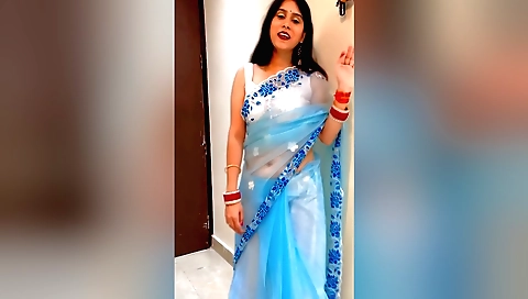 Barefoot In Florida And Then Fucked With Horny Cumshot