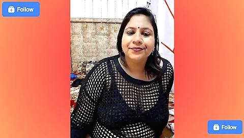 Indian brunette with big ass gets fucked hard on the bed