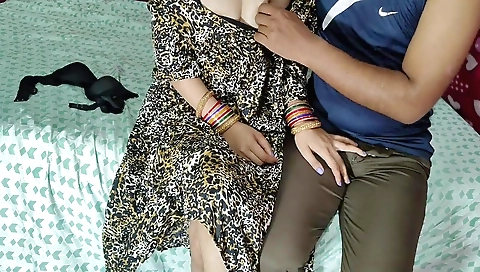 Indian porn video with busty amateur brunette hawt