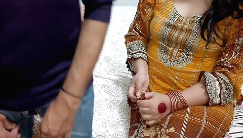 Indian girl fucks a stud until he makes a creampie