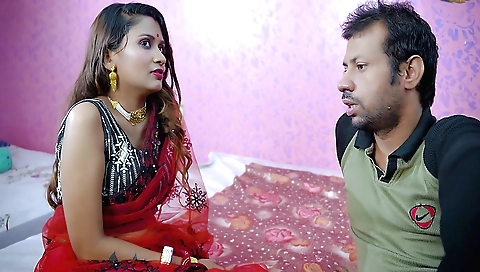 Indian girlfriend with a hot body gets her husband off