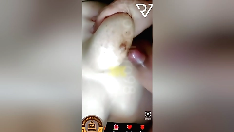 Chubby webcam amateur porn with a huge natural tits