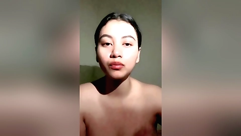 Indian pornstar enjoying a hot blowjob in amateur video