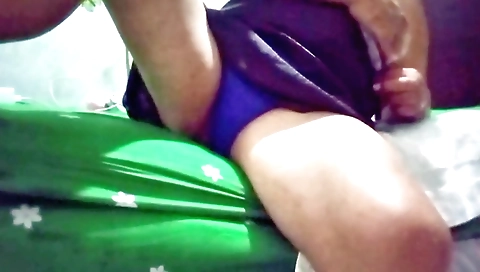 Indian amateur amateur girl masturbating on the toilet