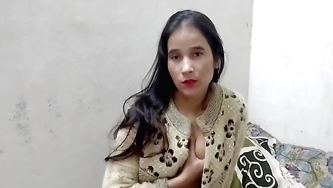 Slutty Indian stepsister ko chod rha thaaa ki aya gye