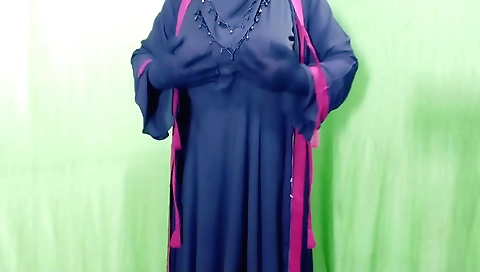 Indian solo female fucked in the bed in amateur porn