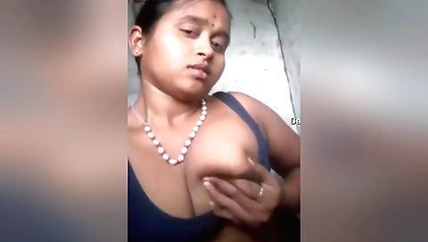 Horny Tamil Girl Shows Her Boobs And Masturbating 1