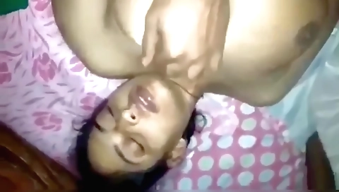 Amateur brunette gets wet from her lover's hard cock