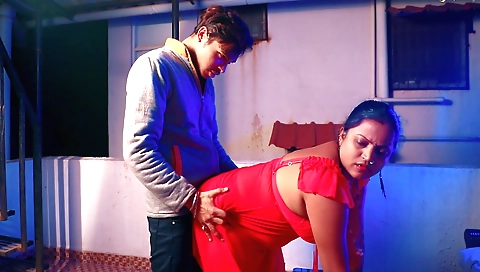 Indian desi stepmom with a big ass and chudwati is going to make