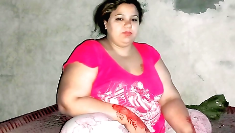 Beautiful blonde housewife gets naked and enjoys a solo sex video