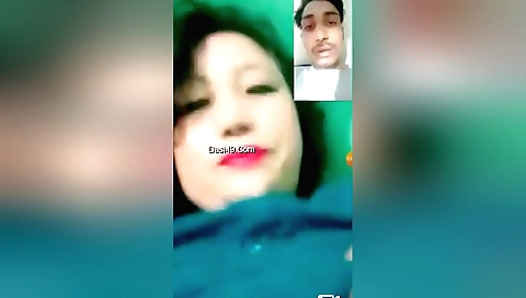 Indian chick with huge boobs masturbating on web camera