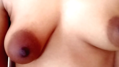 Indian girl with a fat ass enjoys her day in the nude