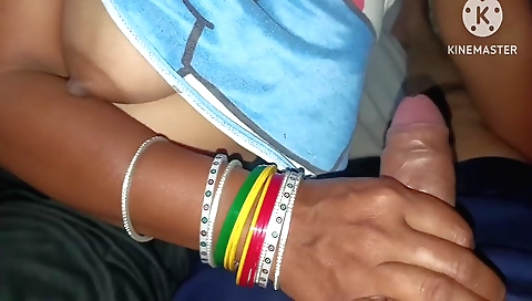 Indian slut gets a hard handjob and some cunnilingus