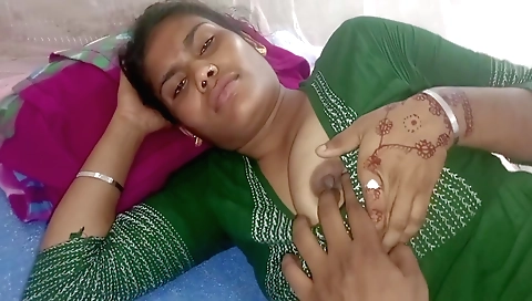 Indian hottie gets nude in the shower and sucks dick